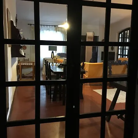 Maria, Serr'e Morus Villa *